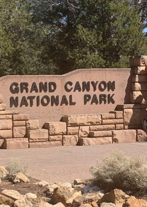 Grand Canyon Hideaway Tiny Home Валле Экстерьер фото